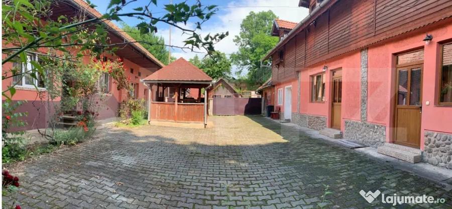 Casă cu 6 camere cu Teren 5500 Mp în Gura Văii