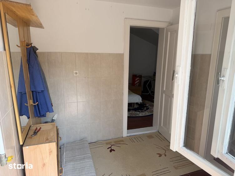 2 Case in aceeasi curte,Zona Titulescu - 6