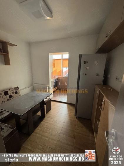 Apartament cu 2 camere decomandat în Calea București