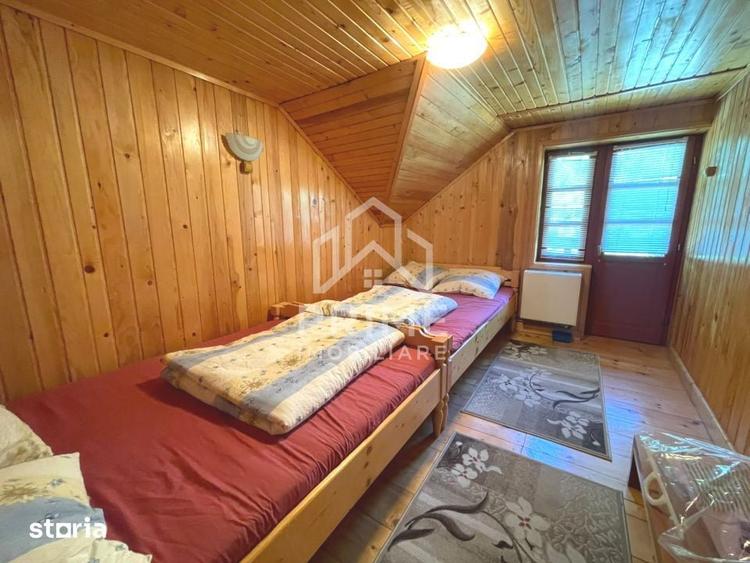 Casă cu 5 camere cu Teren 2000 Mp în Pianu