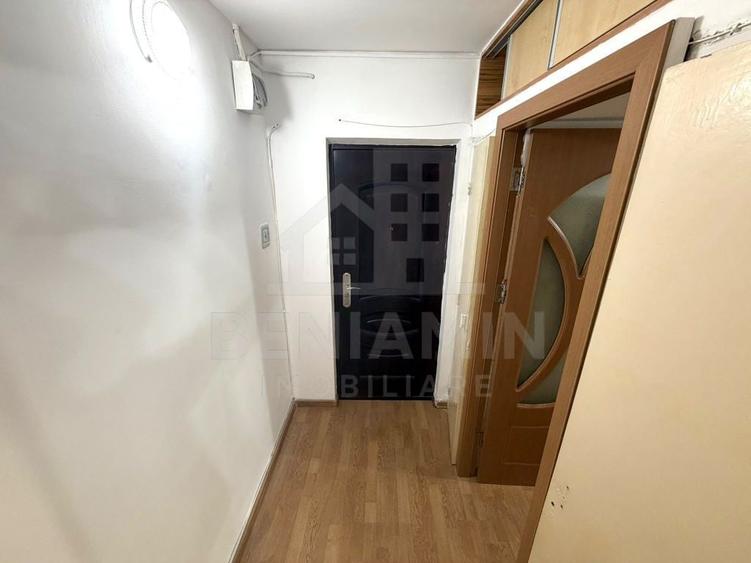 Apartament cu 2 camere semidecomandat în Est