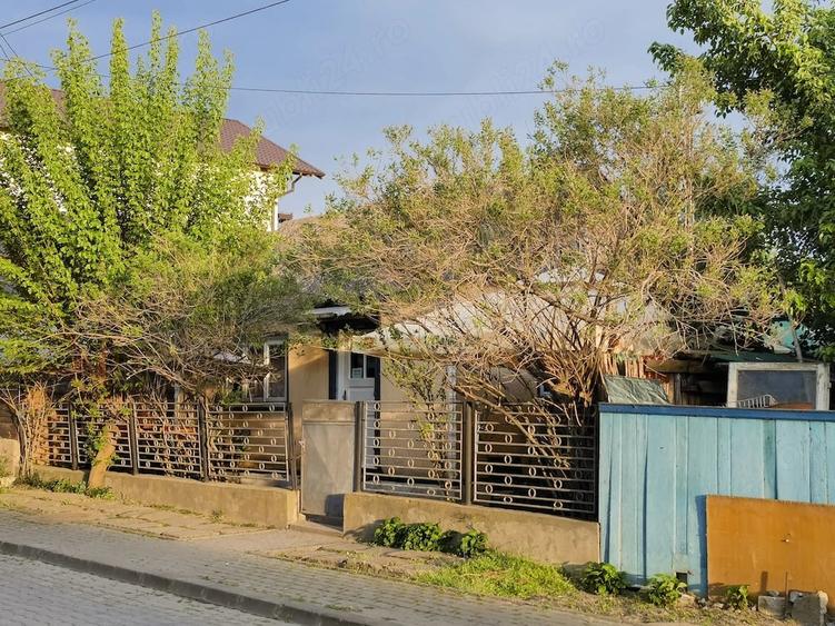 Teren de 330 mp, în Central
