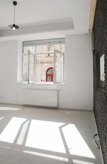 Apartament cu 3 camere în Universitate