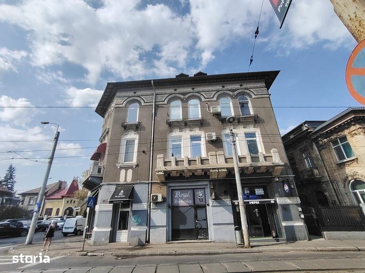 Apartament cu 4 camere în Centrul Civic