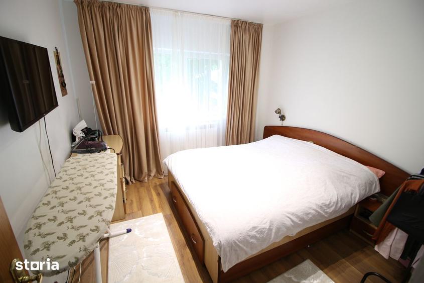 Apartament cu 3 camere decomandat în Siderurgiștilor