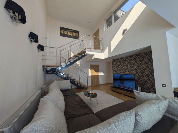 Apartament cu 5 camere, mobilat în Herăstrău