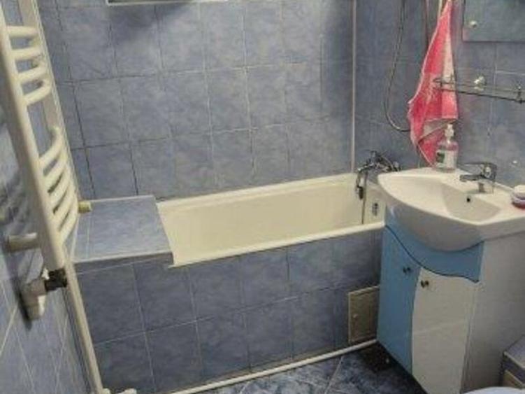 Apartament cu 2 camere semidecomandat în Ferentari
