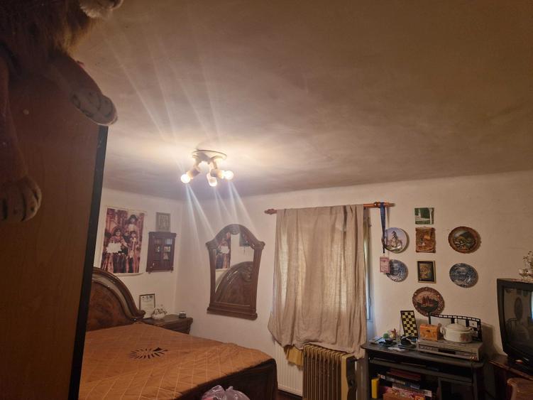 Casă cu 2 camere în Pietroșița