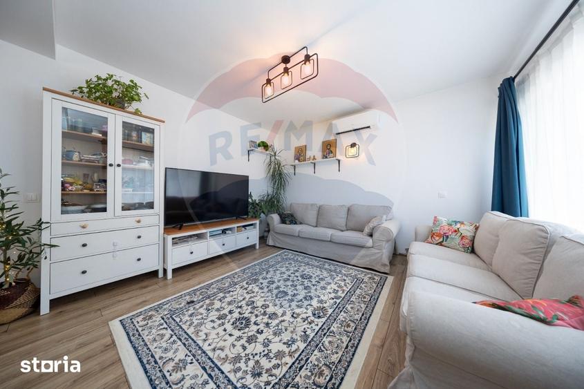 Apartament cu 3 camere în Tractorul
