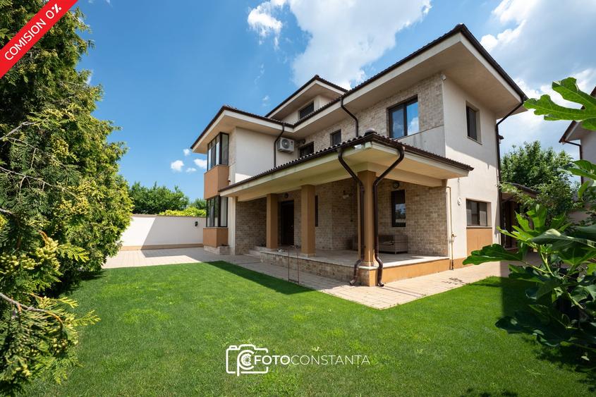 Casă individuală cu 5 camere cu Canalizare în Palazu Mare
