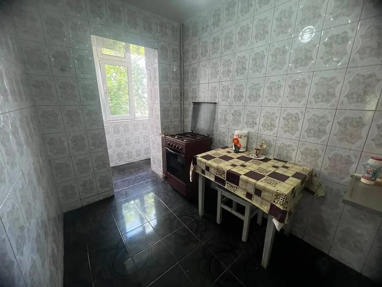 Apartament cu 3 camere decomandat în Micro 38