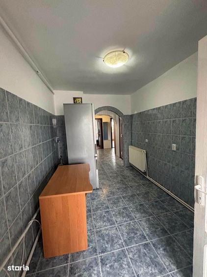 De vanzare apartament cu 3 camere, decomandat, pret 79.900 euro - 6