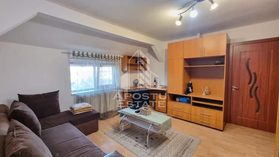 Apartament 2 camere de vanzare, bloc anvelopat, Aradului, Timisoara - 1