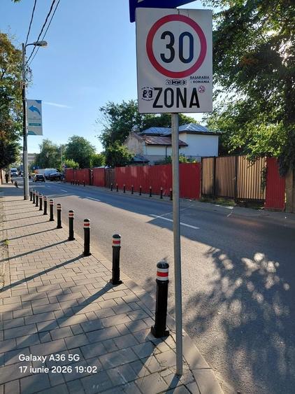 Casă cu 4 camere cu Teren 670 Mp în Tei