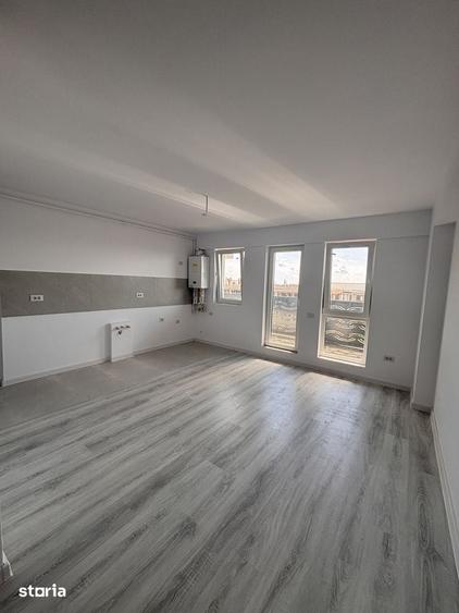 Apartament cu 2 camere semidecomandat în Central — fotografia 3