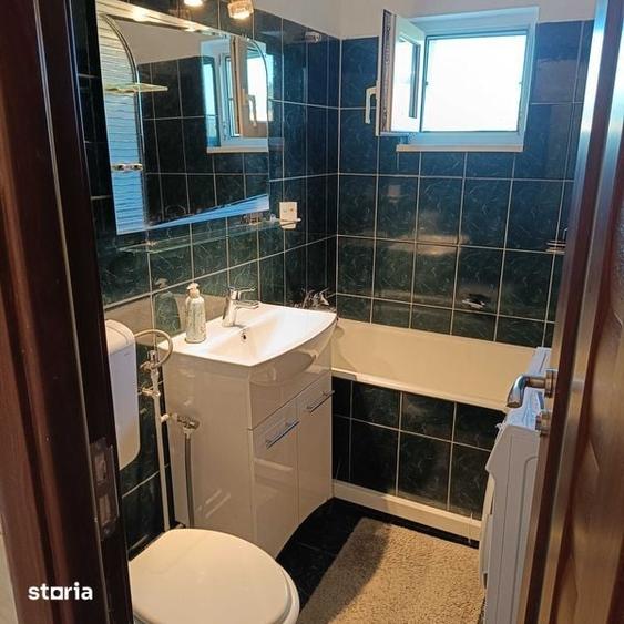 Vand apartament cu trei camere Dambul Pietros - 8