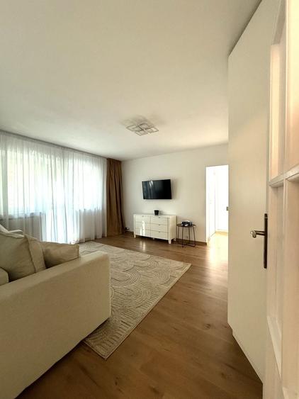 Apartament cu 2 camere semidecomandat în Rogerius