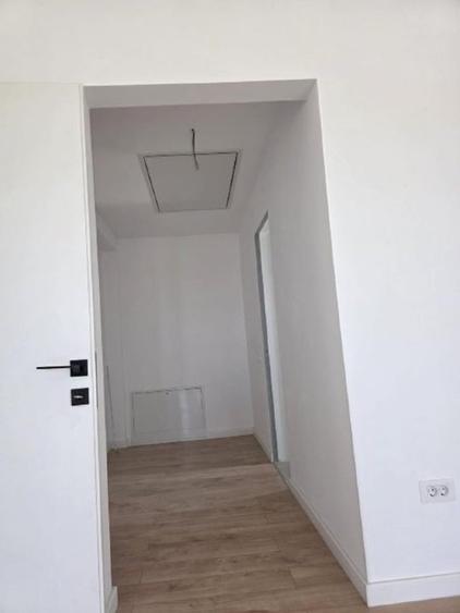 Casă individuală cu 4 camere cu Teren 429 Mp în Cristian