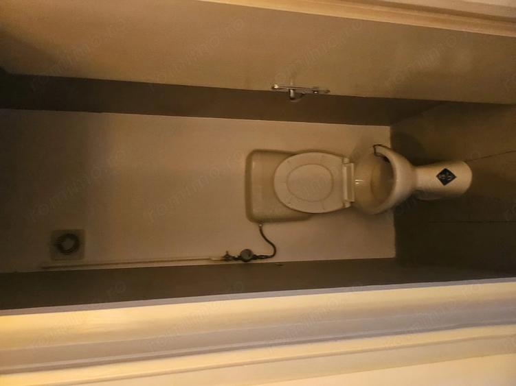 Apartament cu 4 camere semidecomandat în Magheru