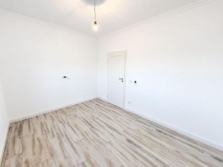 Duplex cu 3 camere cu Teren 321 Mp în Moșnița Nouă