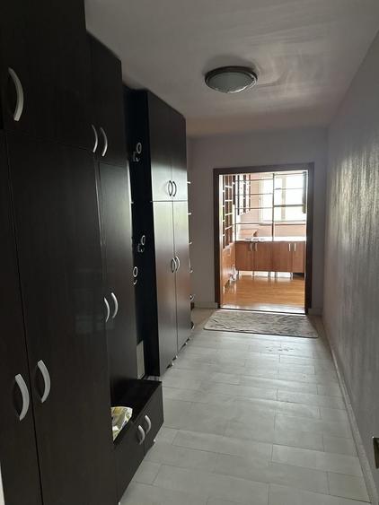 Apartament cu 4 camere decomandat în Ludoș