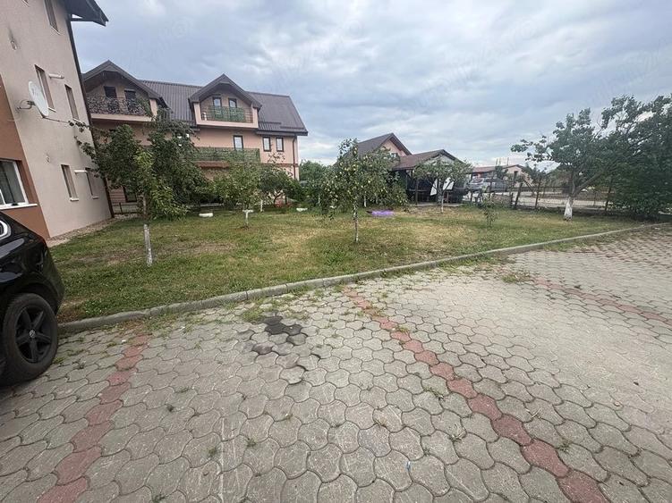 Apartament cu 3 camere decomandat în Sânandrei