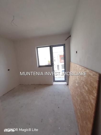 Casă cu 4 camere cu Teren 308 Mp în Moșoaia