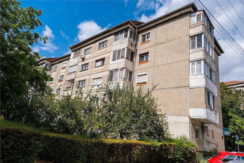 Apartament cu 3 camere decomandat în Calea Aradului