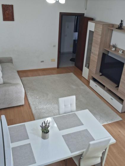 Apartament cu 2 camere decomandat în Dobroești