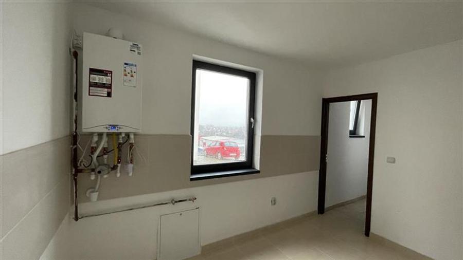 Apartament cu 2 camere decomandat în Cristești