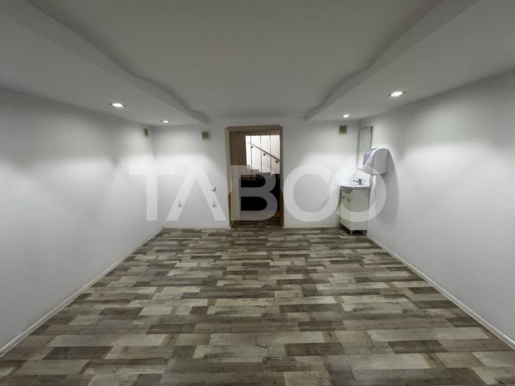 Spațiu comercial, de 85 mp, în Central
