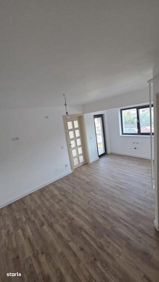 Apartament cu 3 camere în Hlincea