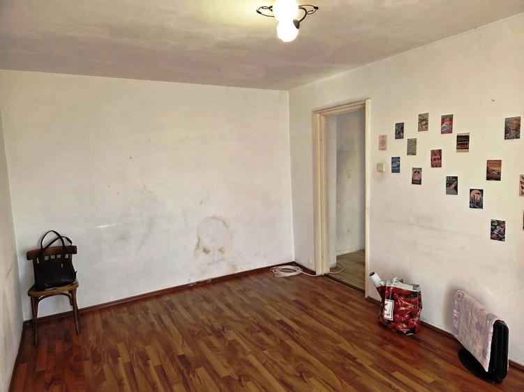 Apartament cu 2 camere decomandat în Drumul Taberei