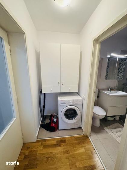 Apartament cu 3 camere semidecomandat, mobilat în Tipografilor