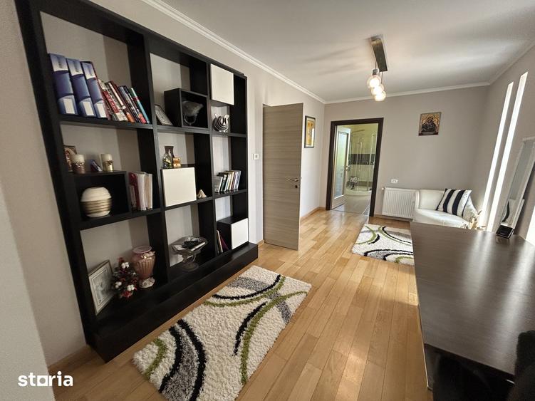 Casă cu 5 camere cu Teren 845 Mp în Aradul Nou