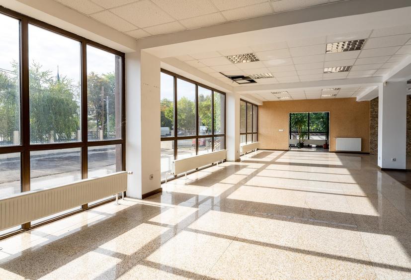 Spațiu comercial, de 760 mp, în Mogoșoaia