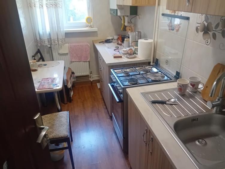 Apartament cu 2 camere semidecomandat în Dărmănești