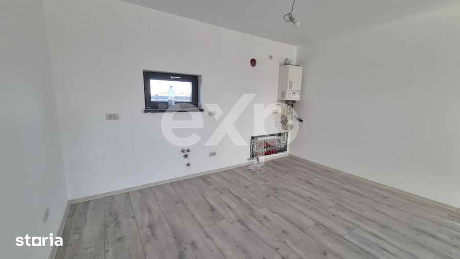 Casă cu 4 camere cu Teren 400 Mp în Bradu
