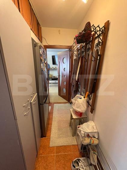 Apartament cu 2 camere semidecomandat, mobilat în Central
