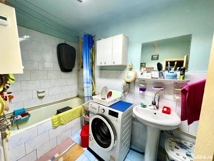 Apartament cu 2 camere nedecomandat în Unirii