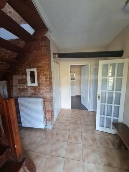 Casă individuală cu 4 camere cu Teren 2400 Mp în Micești