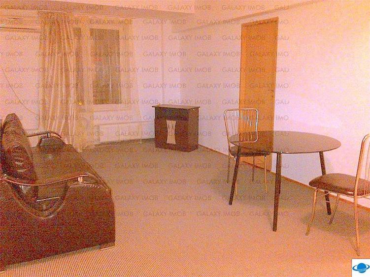 INCHIRIERE APARTAMENT CU 3 CAMERE PIATA ROMANA 650 euro - 2