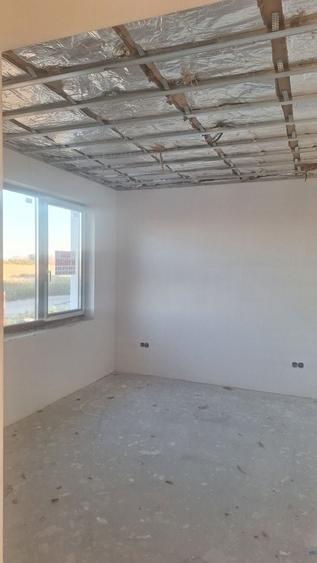 Casă cu 3 camere în Central