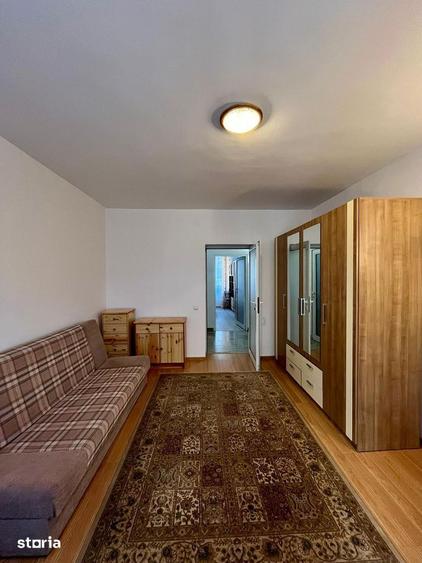 Apartament cu 3 camere, mobilat în Plopilor