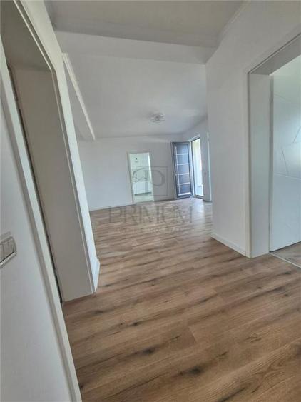 Casă individuală cu 4 camere cu Teren 748 Mp în Moșnița Nouă