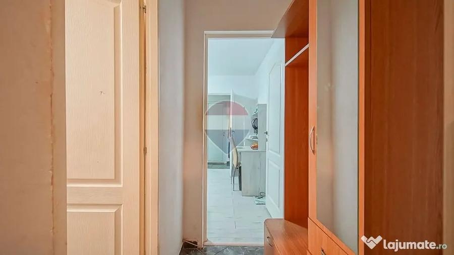 Apartament cu 2 camere semidecomandat în Noua