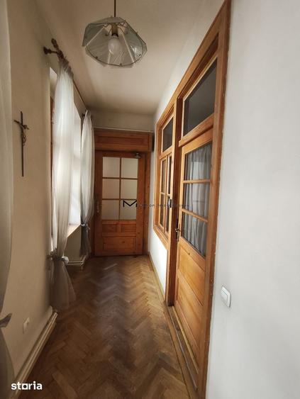 Apartament cu 5 camere în Centrul Istoric