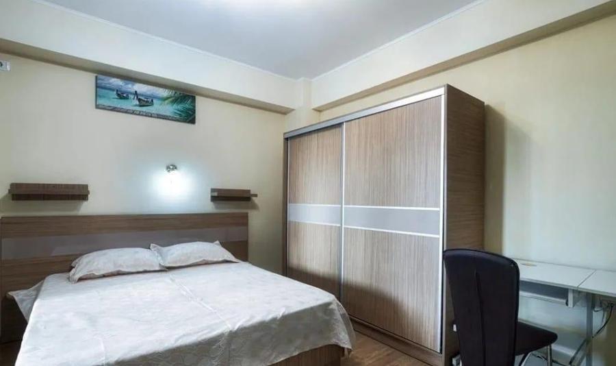 Apartament cu 2 camere decomandat în Delfinariu