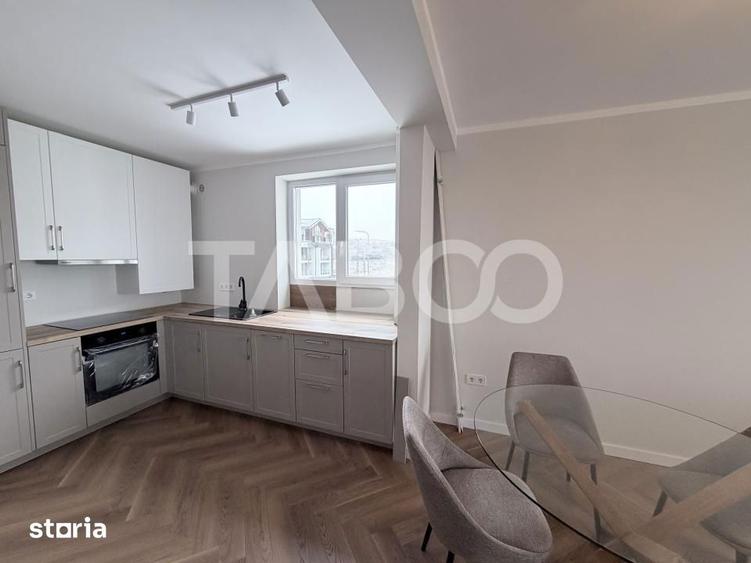 Apartament cu 3 camere decomandat în Cristian