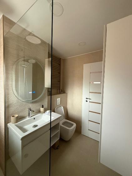 Apartament cu 2 camere semidecomandat, mobilat în Răcădău